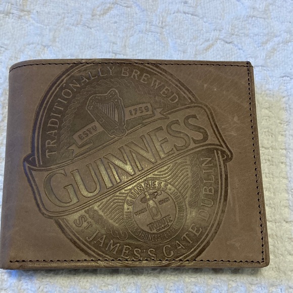 Genuine leather Guinness wallet NWOT - Picture 1 of 9